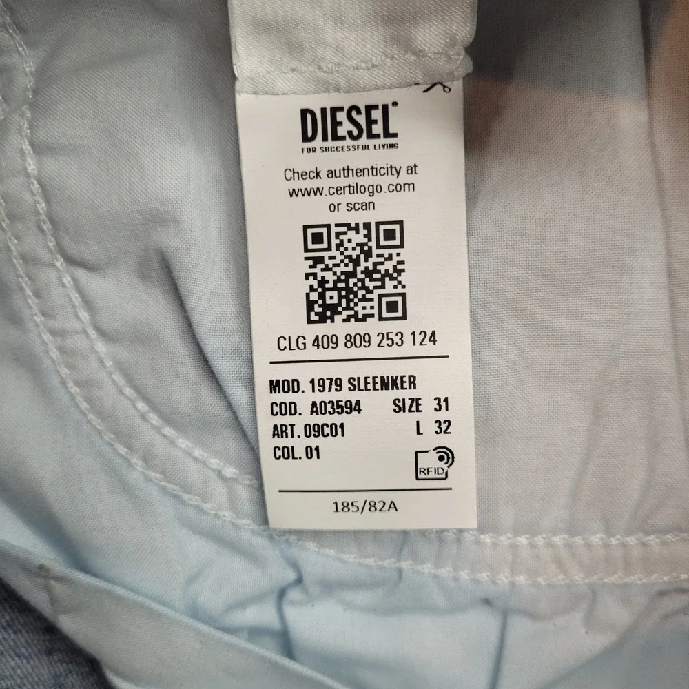 Diesel 1979 Sleenker Jeans Mens 31x32 Blue Skinny Fit Low Waist A03594-09C01